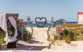 Pier Beach Club